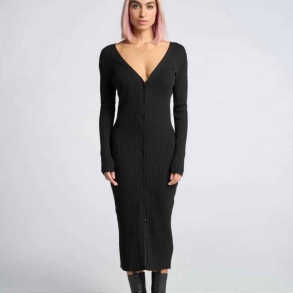 Elegant Black Maxi Dress